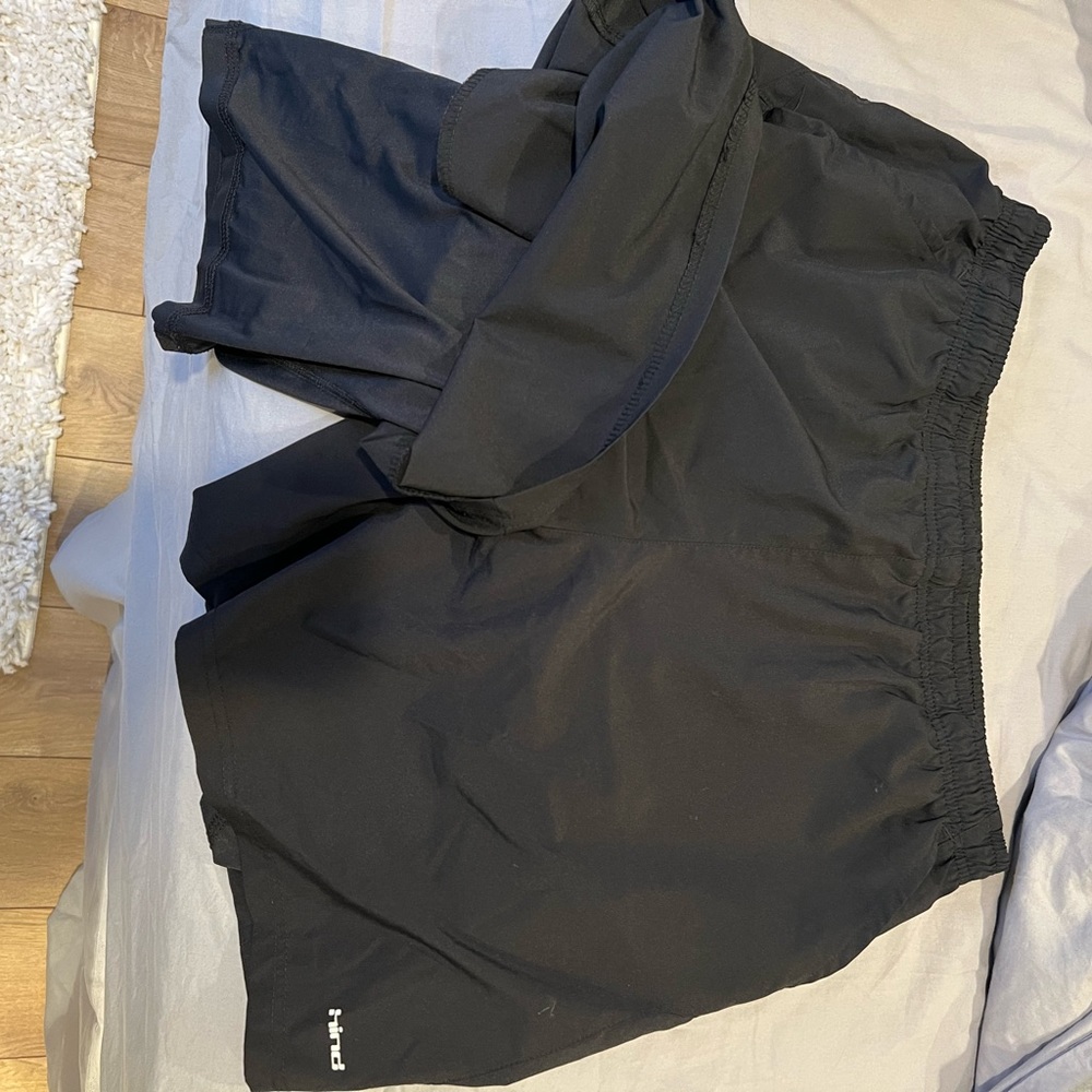 Hind athletic shorts